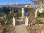 CONESAS: Country House for sale in El Albujon