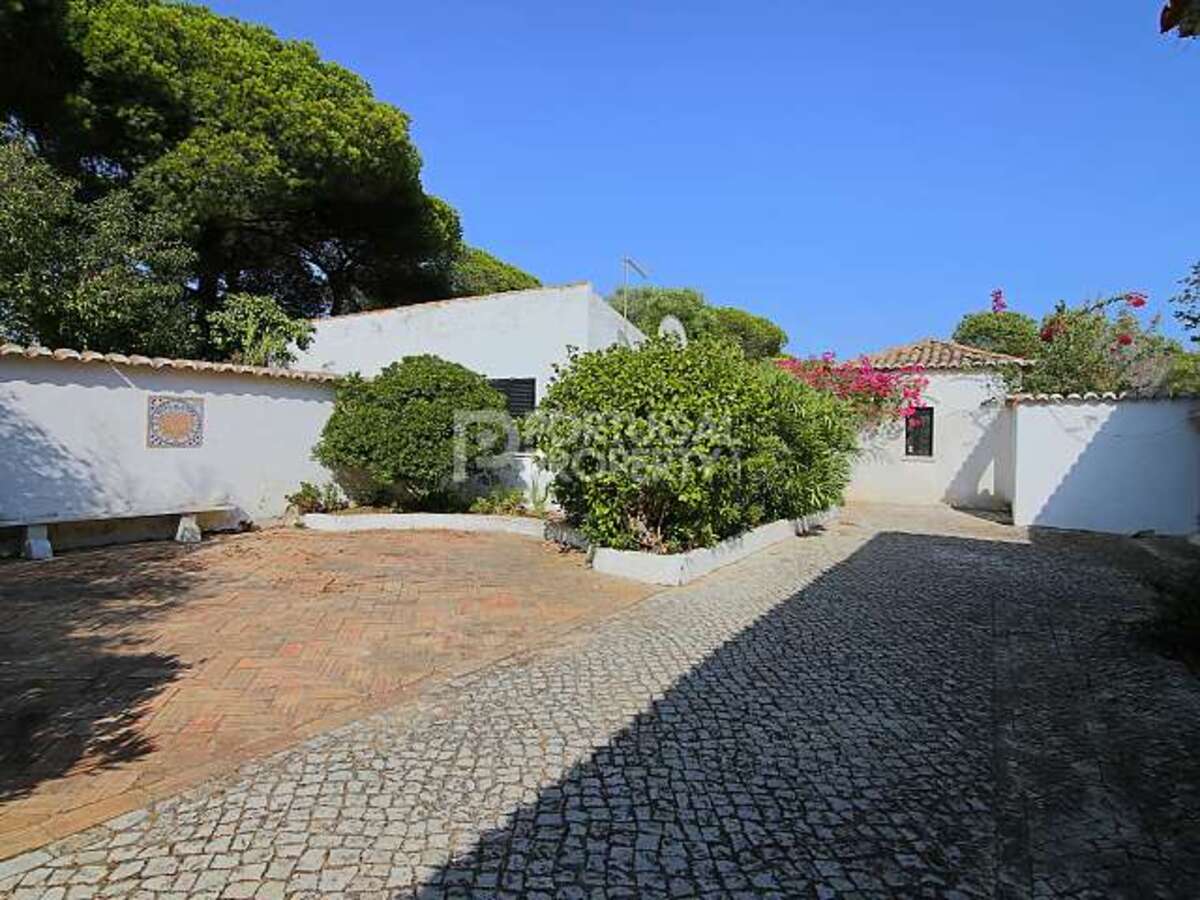 pp1525: House for sale in Olhos D Agua